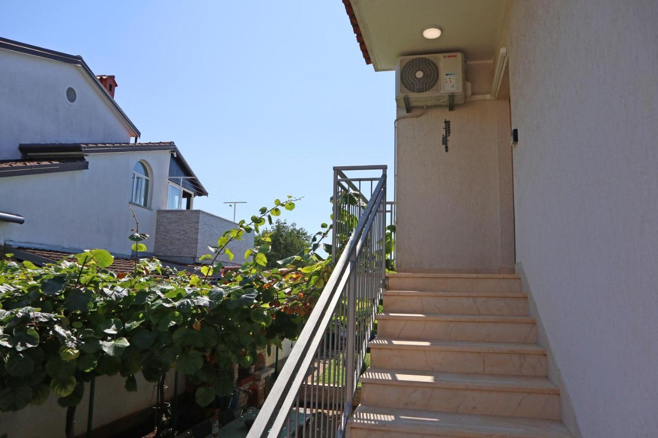 Apartman Slavko Apartamento Tar-Vabriga Exterior foto